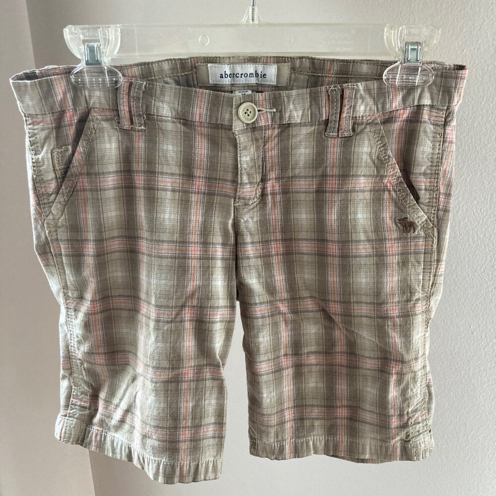 Abercrombie Plaid Shorts - Picture 9 of 12